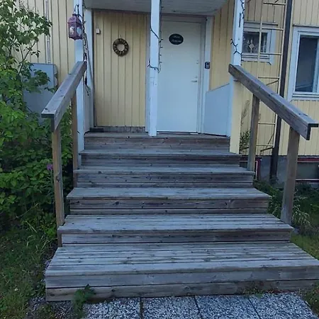 Maalaisromanttinen Sara Huoneisto Kuusa